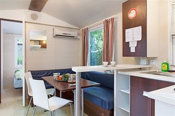 Best Holiday Hotel Grimaud Exterior photo